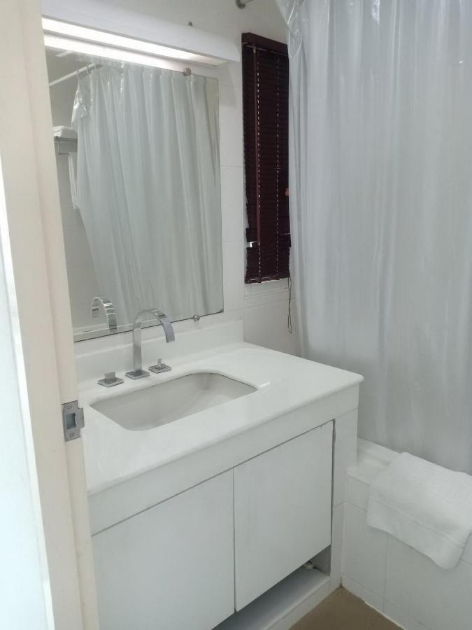 V Verve Service Apartment Hotel Чаченгсау Экстерьер фото